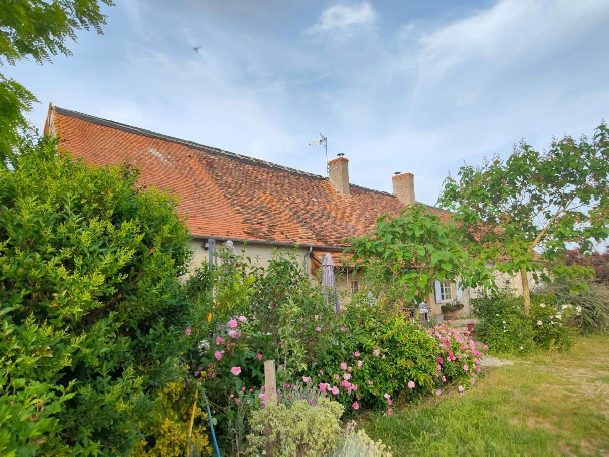 Gite De La Maison Fort Vereaux Kültér fotó