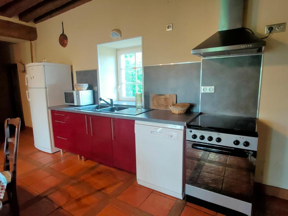 Gite De La Maison Fort Vereaux Kültér fotó